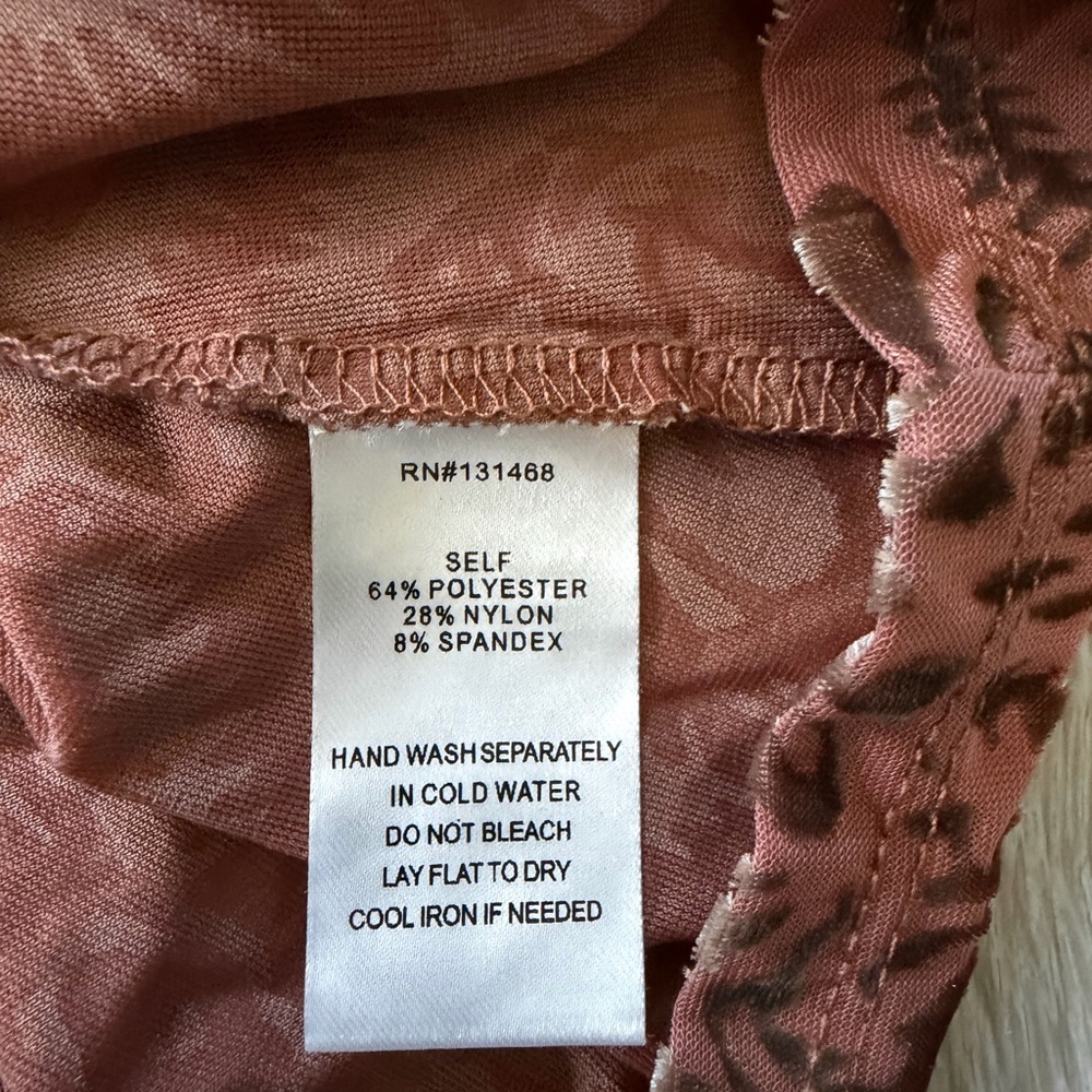 VICI Tessy Velvet Burnout Boho Printed Turtle Neck size mauve pink size XL - Picture 9 of 11